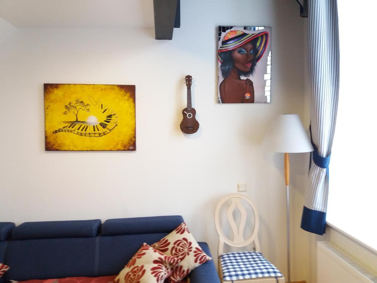 City Beach Apartment Talin Exterior foto