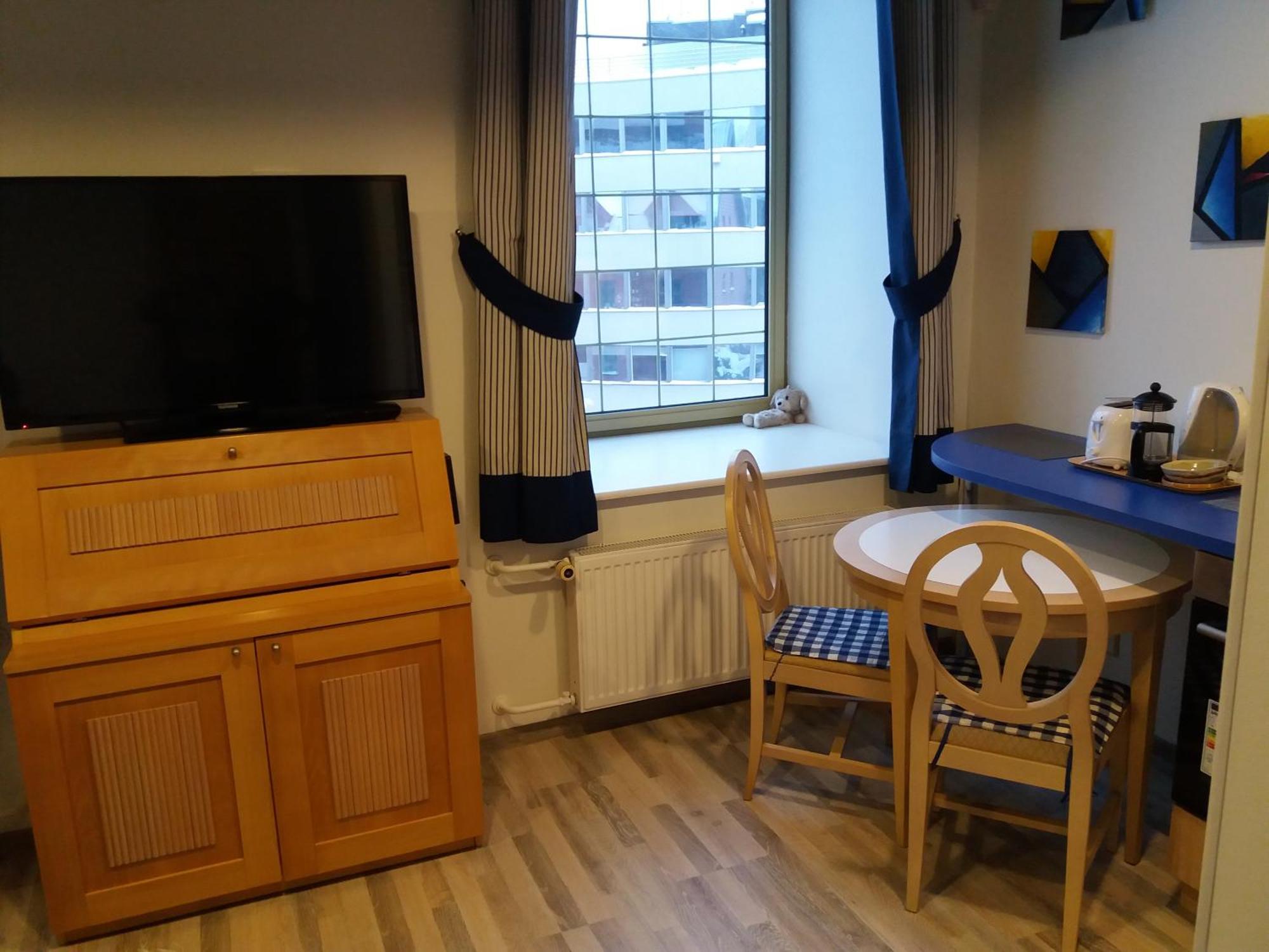 City Beach Apartment Talin Exterior foto