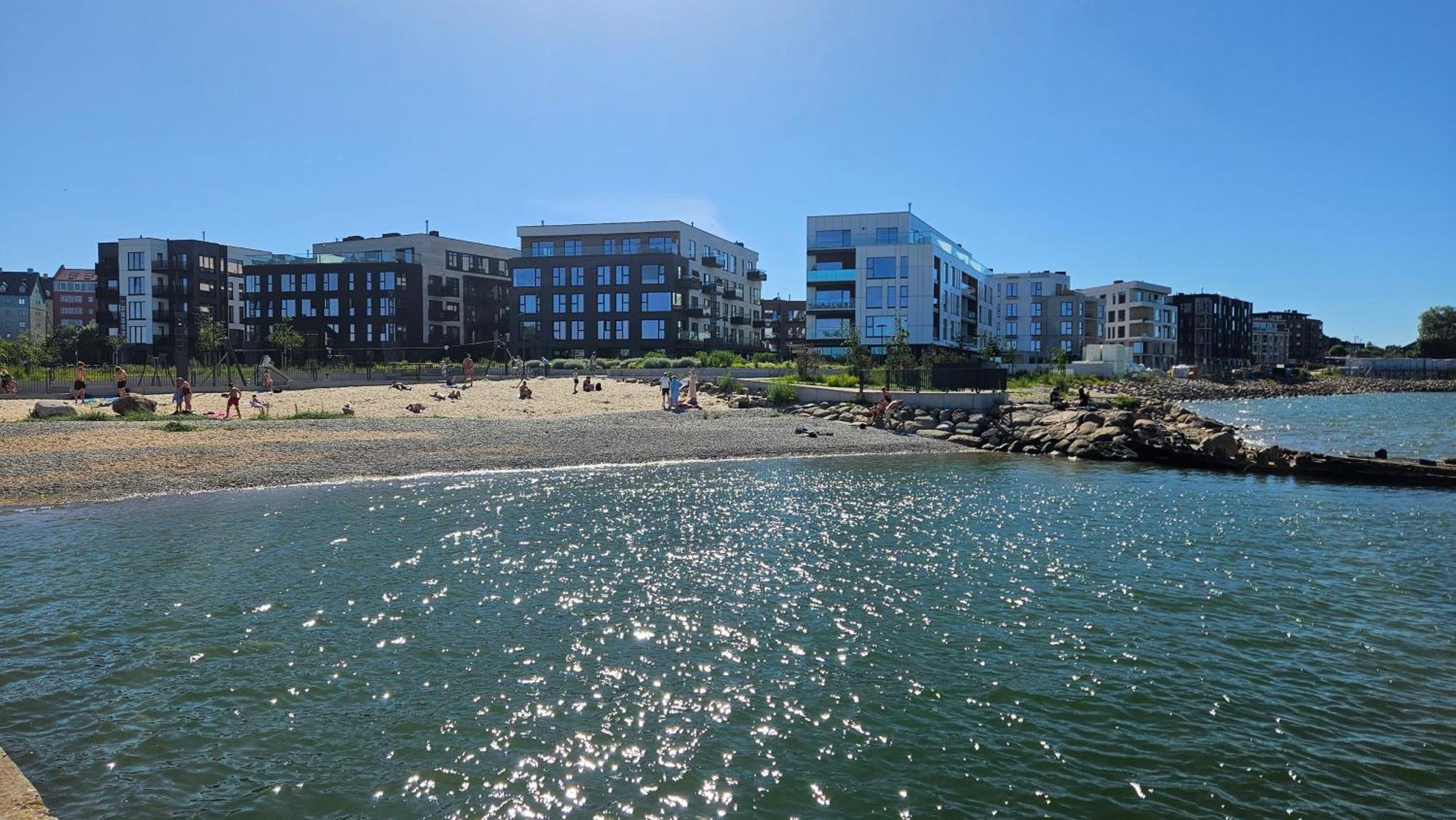 City Beach Apartment Talin Exterior foto